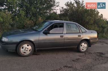 Седан Opel Vectra 1990 в Петропавловке