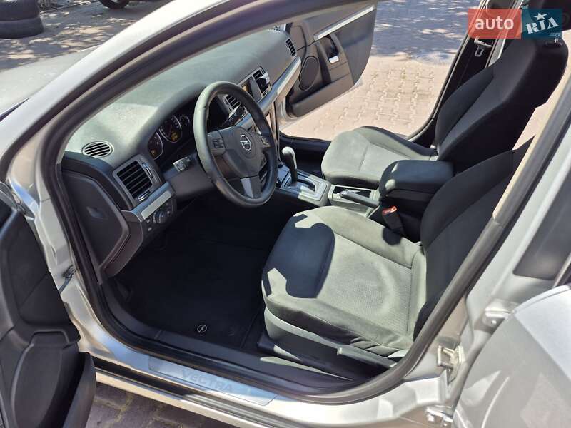 Седан Opel Vectra 2007 в Одессе