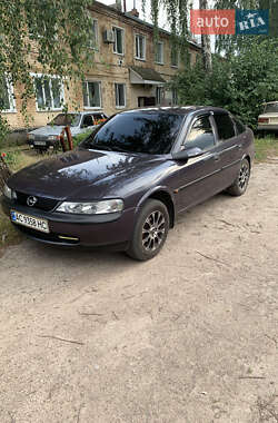 Лифтбек Opel Vectra 1997 в Ичне