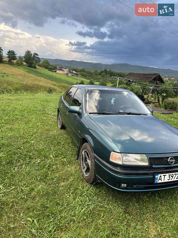 Лифтбек Opel Vectra 1995 в Ивано-Франковске фото 4 Лифтбек Opel Vectra 1995 в Ивано-Франковске