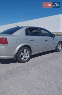 Седан Opel Vectra 2005 в Коростене