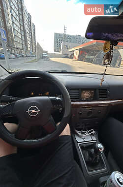 Седан Opel Vectra 2003 в 