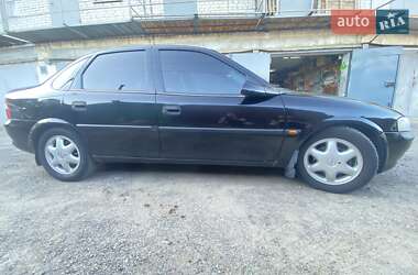 Седан Opel Vectra 1998 в  фото 4 Седан Opel Vectra 1998 в