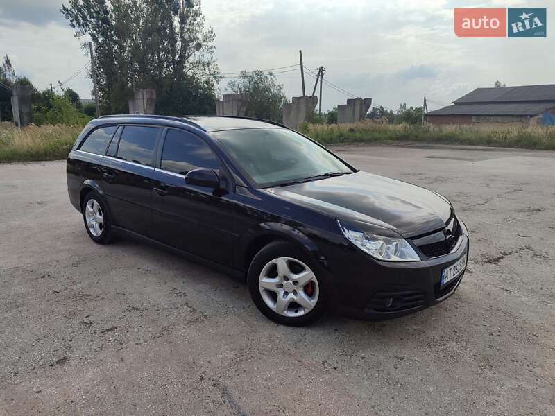 Универсал Opel Vectra 2006 в Новом Роздоле