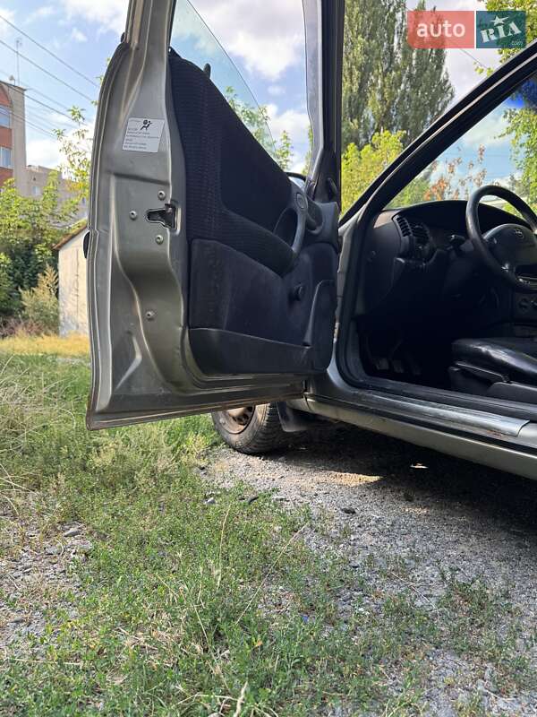 Седан Opel Vectra 1996 в Виннице