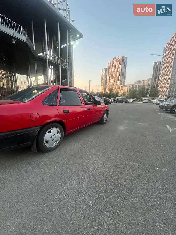 Седан Opel Vectra 1991 в Киеве фото 2 Седан Opel Vectra 1991 в Киеве