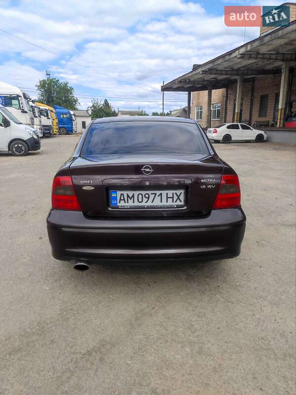 Седан Opel Vectra 2000 в Житомирі