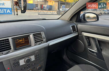 Седан Opel Vectra 2006 в 