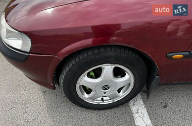 Седан Opel Vectra 1998 в 