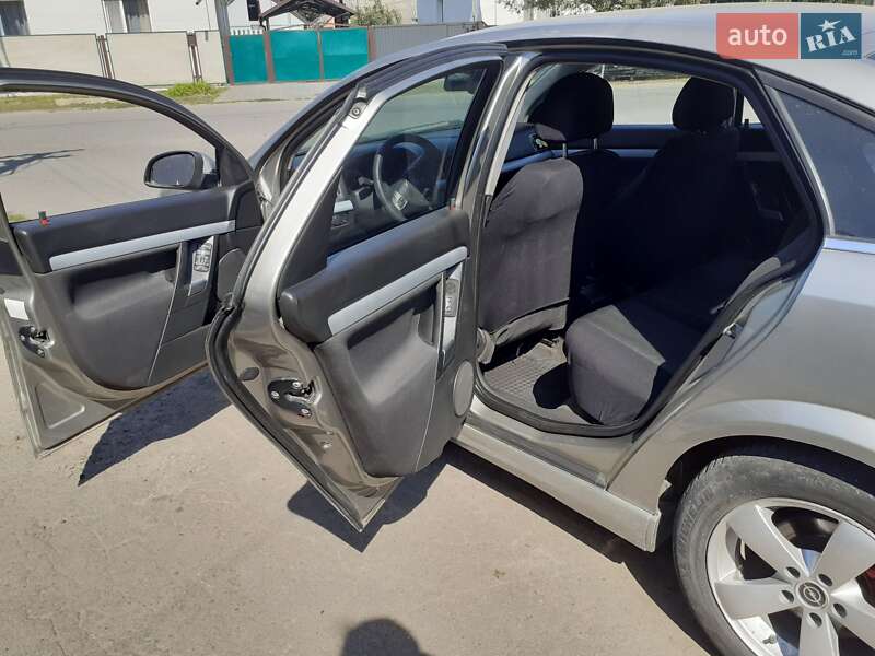 Лифтбек Opel Vectra 2003 в Лубнах фото 18 Лифтбек Opel Vectra 2003 в Лубнах