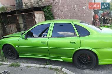 Седан Opel Vectra 1998 в Киеве
