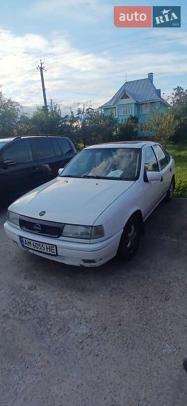 Лифтбек Opel Vectra 1992 в Житомире