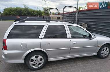 Универсал Opel Vectra 2001 в 