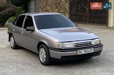 Лифтбек Opel Vectra 1989 в Львове