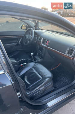 Седан Opel Vectra 2005 в 