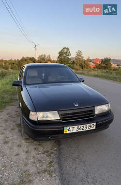 Седан Opel Vectra 1989 в Надвірній