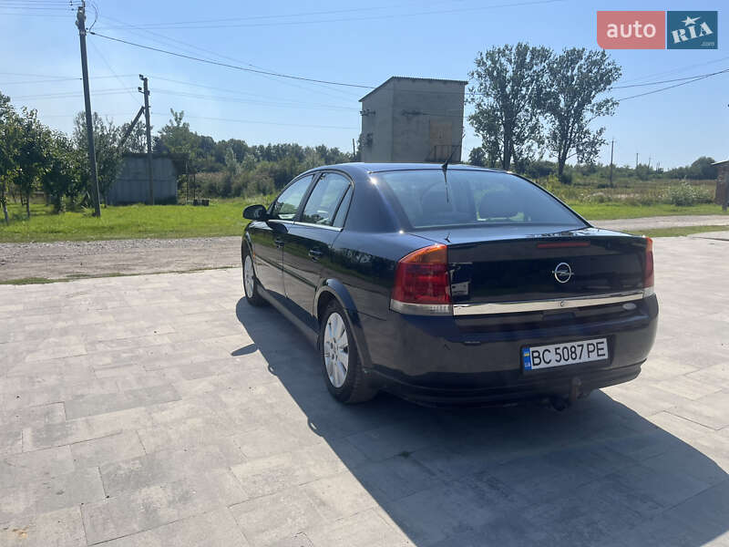 Седан Opel Vectra 2003 в Городку