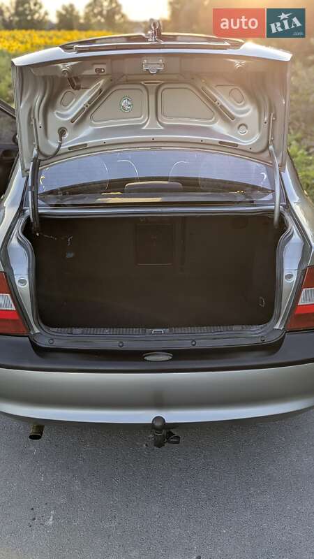 Седан Opel Vectra 1997 в Коломые