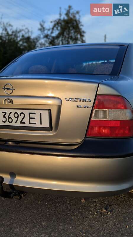 Седан Opel Vectra 1997 в Коломые