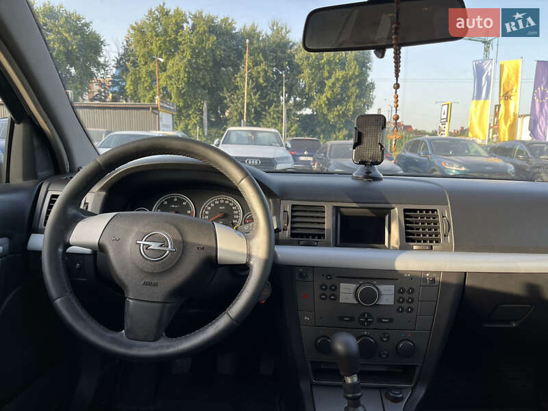 Универсал Opel Vectra 2005 в Львове