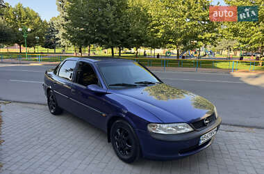 Седан Opel Vectra 1996 в 