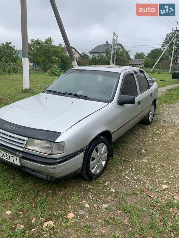 Седан Opel Vectra 1990 в Дрогобичі