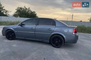 Седан Opel Vectra 2004 в 
