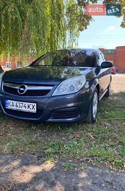 Седан Opel Vectra 2007 в Новомосковске