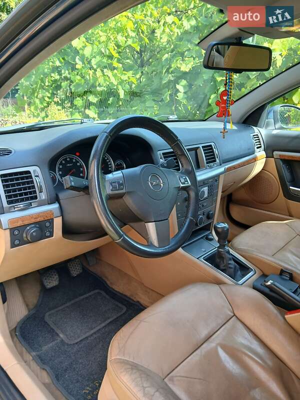 Седан Opel Vectra 2007 в Львове