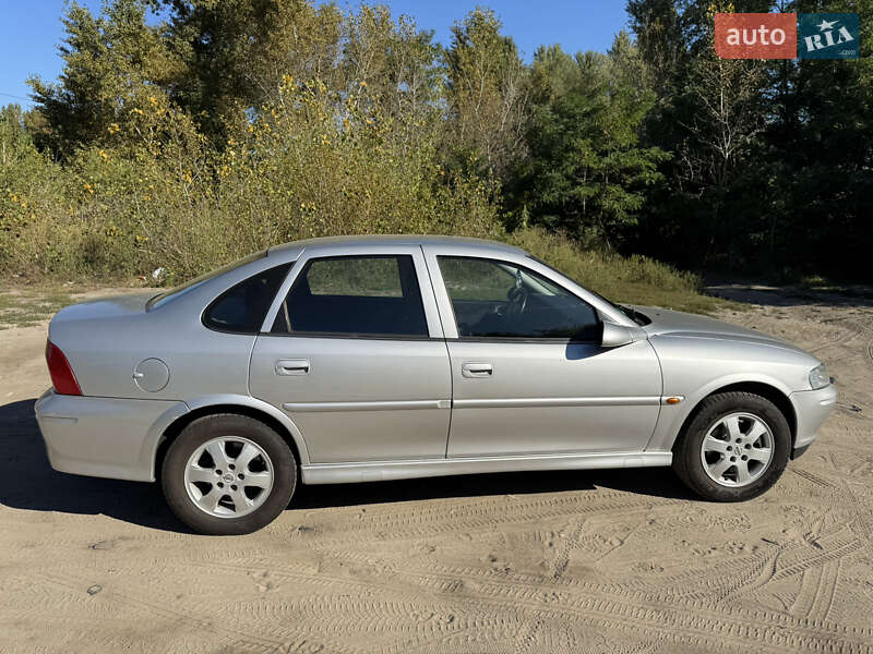 Седан Opel Vectra 2001 в Киеве фото 2 Седан Opel Vectra 2001 в Киеве