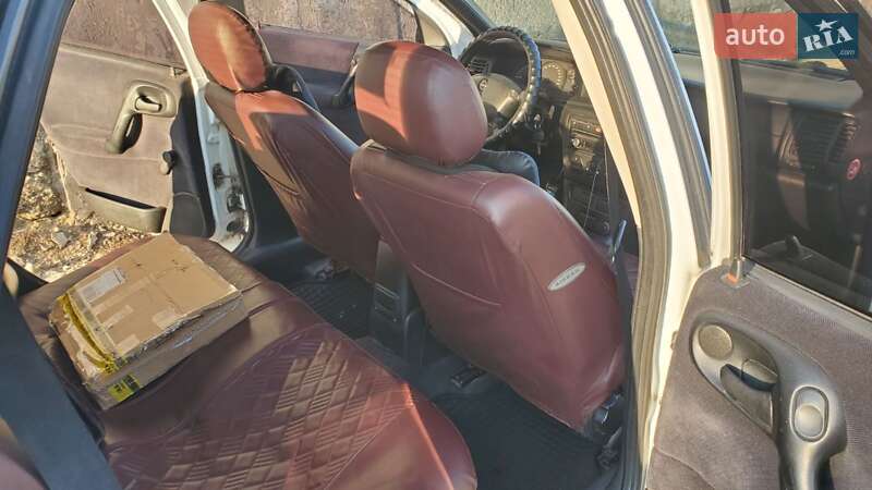 Седан Opel Vectra 1998 в Покрове