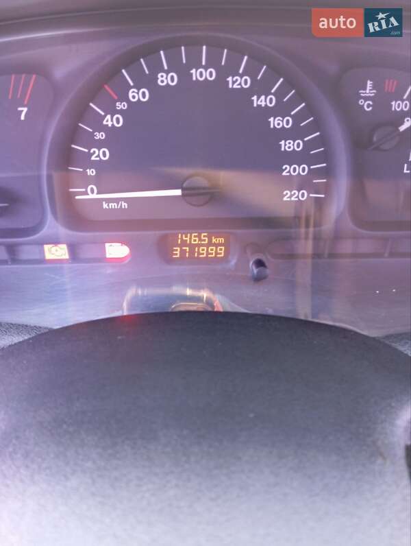Седан Opel Vectra 1997 в Одесі