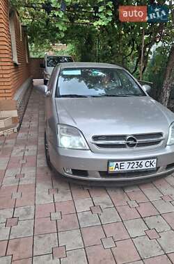 Седан Opel Vectra 2004 в Кривому Розі