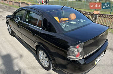 Седан Opel Vectra 2005 в 