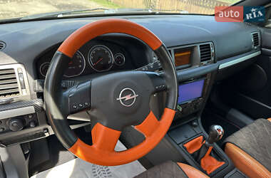 Седан Opel Vectra 2005 в 