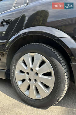 Седан Opel Vectra 2005 в 
