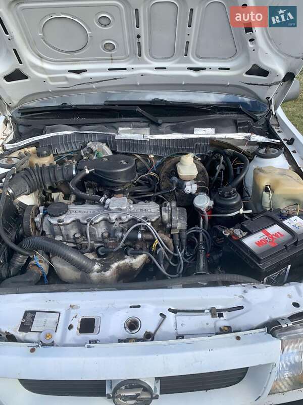 Седан Opel Vectra 1994 в Золочеве фото 2 Седан Opel Vectra 1994 в Золочеве