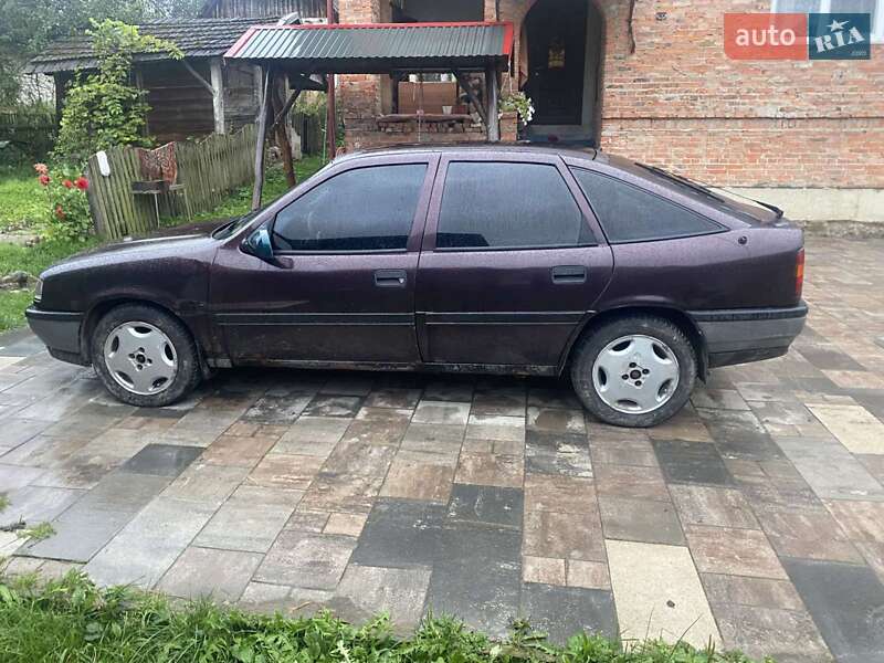 Ліфтбек Opel Vectra 1990 в Бібрці фото 7 Ліфтбек Opel Vectra 1990 в Бібрці