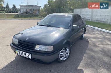 Ліфтбек Opel Vectra 1989 в Черкасах