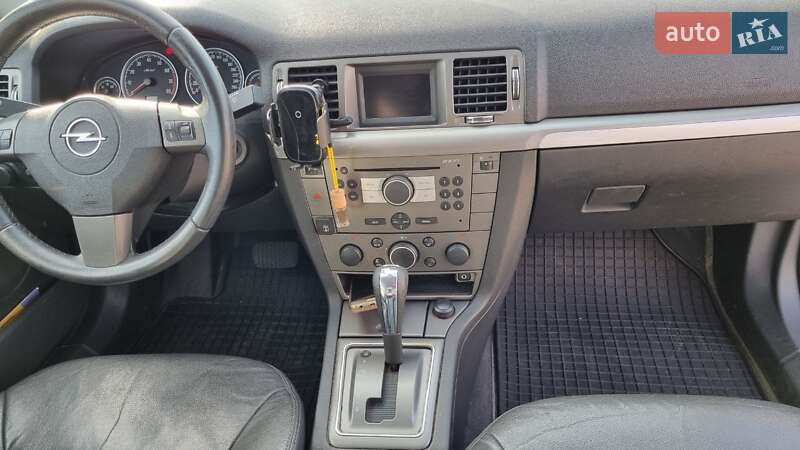 Лифтбек Opel Vectra 2008 в Киеве