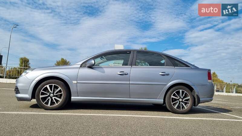 Лифтбек Opel Vectra 2008 в Киеве