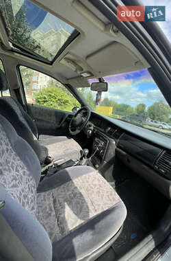 Седан Opel Vectra 1996 в 