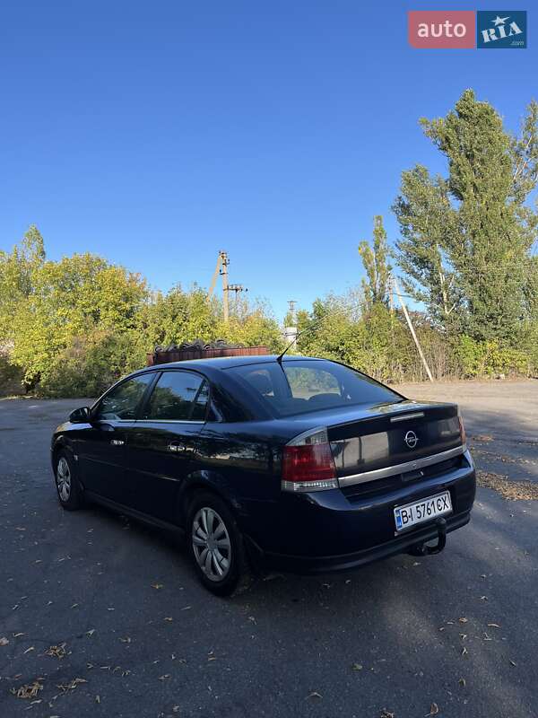 Седан Opel Vectra 2005 в Чутове