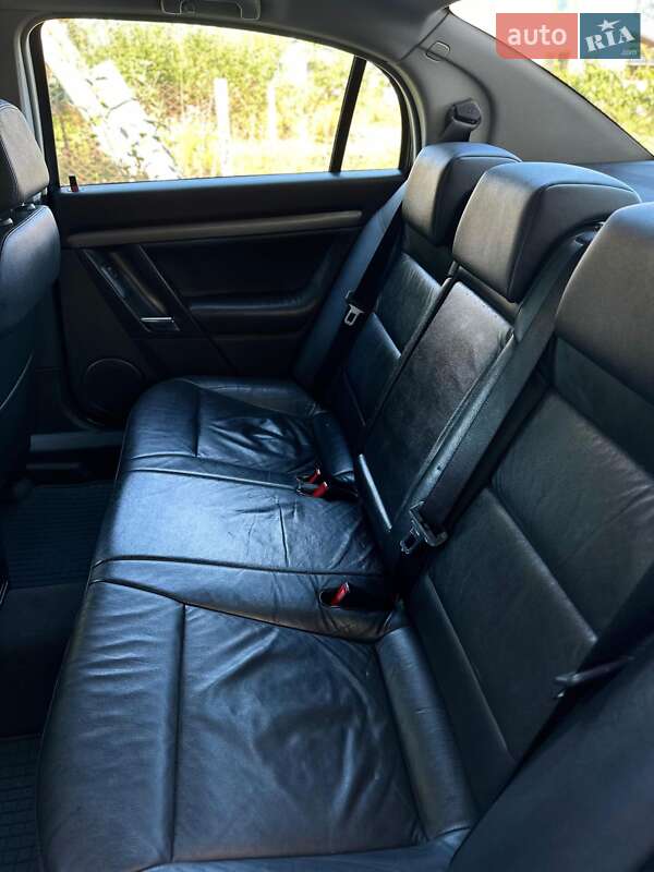 Седан Opel Vectra 2008 в Староконстантинове