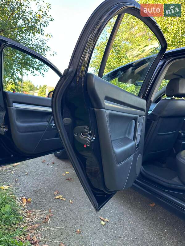 Седан Opel Vectra 2008 в Староконстантинове