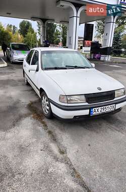 Лифтбек Opel Vectra 1992 в Харькове