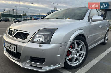 Седан Opel Vectra 2004 в Киеве