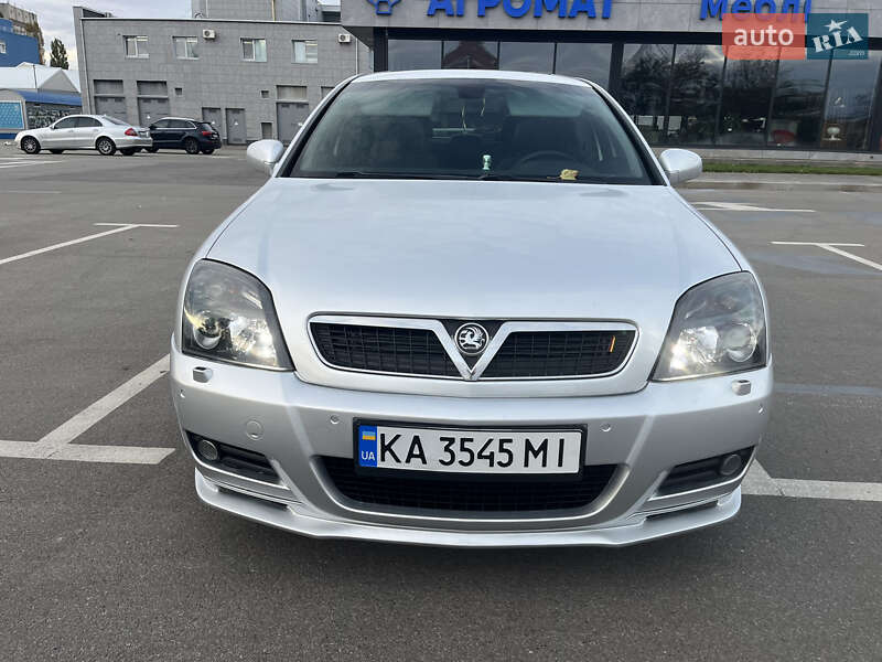 Седан Opel Vectra 2004 в Києві