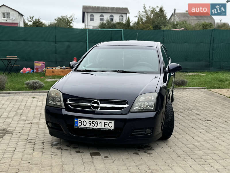 Ліфтбек Opel Vectra 2003 в Тернополі