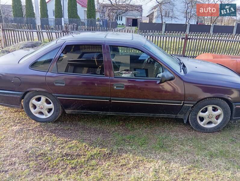 Седан Opel Vectra 1994 в Самборі